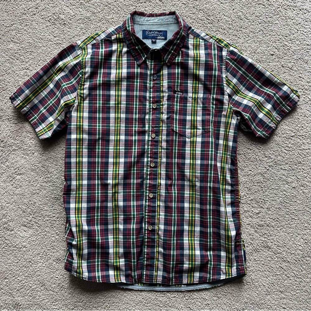 Etnies Short-Sleeve Plaid Button-Down